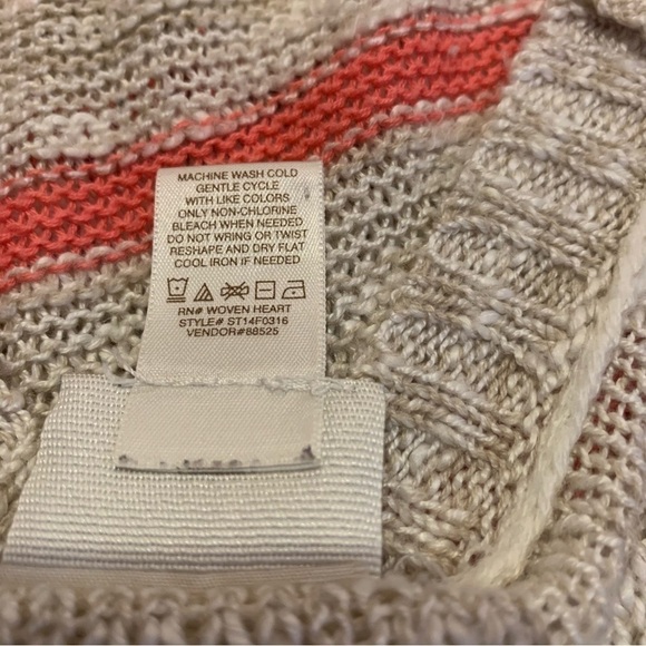 Women’s Daytrip Scoop Neck Sweater - Picture 5 of 5